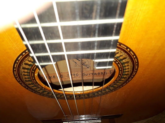 Manuel Bellido 1990 - Guitar 1 - Photo 3