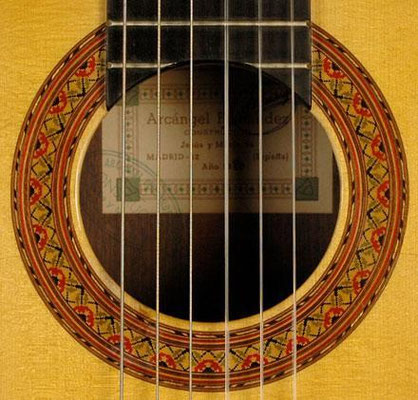 Arcangel Fernandez 1980 - Guitar 1 - Photo 2