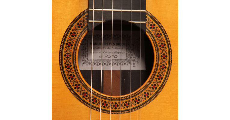 Manuel Reyes Hijo 2010 - Guitar 1 - Photo 6