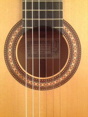 Manuel Reyes 1987 - Guitar 1 - Photo 1