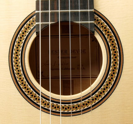 Lester Devoe 2016 - Guitar 3 - Photo 1