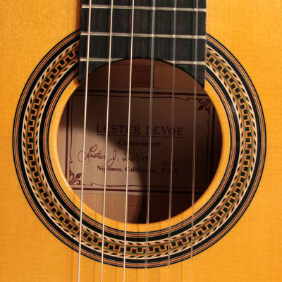 Lester Devoe 2010 - Guitar 3 - Photo 1