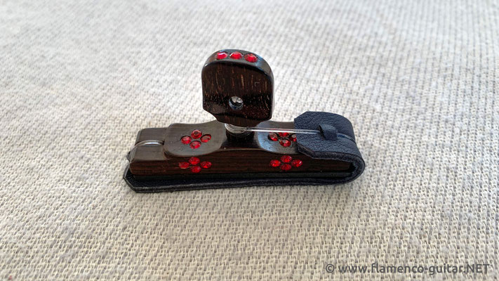 CAPO KAPO CEJILLA SWAROVSKI CRYSTALS - RED