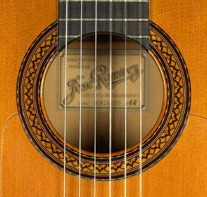 Jose Ramirez 1966 - Guitar 1 - Photo 1
