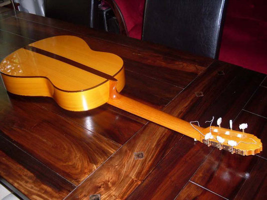 Manuel Bellido 1979 - Guitar 1 - Photo 4