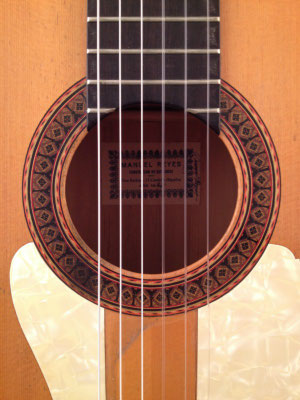 Manuel Reyes 1962 - Guitar 2 - Photo 1