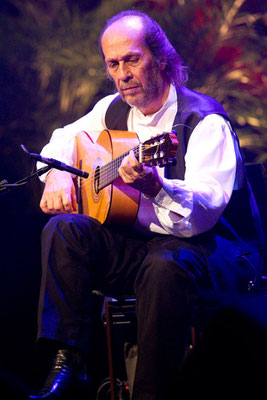 Lester Devoe 2010 - Paco de Lucia - Guitar 2 - Photo 2