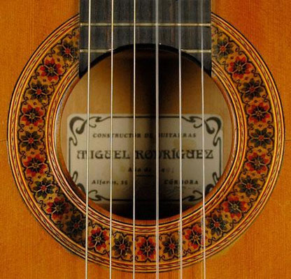 Miguel Rodriguez 1981 - Guitar 1 - Photo 4