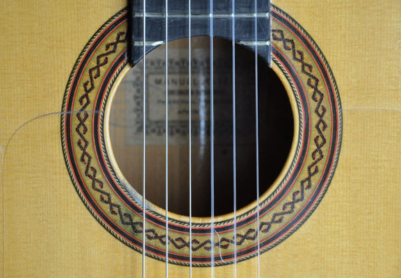 Manuel Reyes 1971 - Guitar 1 - Photo 2