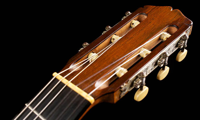 Santos Hernandez 1934 - Guitar 1 - Photo 14