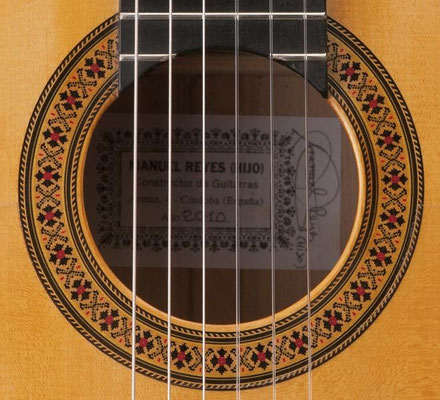 Manuel Reyes Hijo 2010 - Guitar 2 - Photo 6