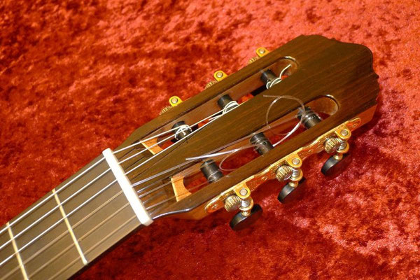 Lester Devoe 2002  - Guitar 1 - Photo 3