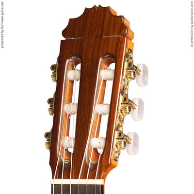 MANUEL REYES HIJO | GUITAR  GITARRE | 2005  | HEADSTOCKS | GITARREN-KOPF 