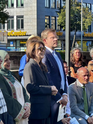 Oberbürgermeister Marcus König und Jurymitglied Iris Berben