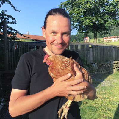 Auf dem  Lebenshof "Erdlingshof " |  Im Rahmen der "Tour für Tiere" | 1300 km  in 6 Tagen mit dem Rennrad vom Chiemsee an die Ostsee