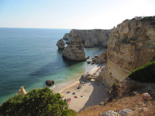 "Praia da Marinha".