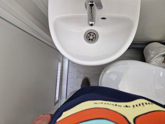 Hier hat es etwas Körperbeherrschung gebraucht um den Toilettengang zu absolvieren.