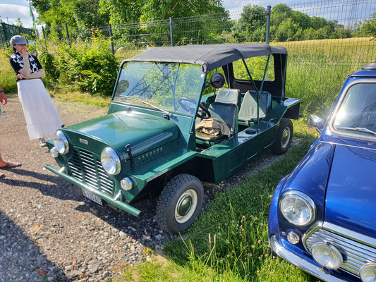 Zwillingsbruder, 3 alter und ein ganz andere Moke, nämlich ein Morris, kein Austin! ;)