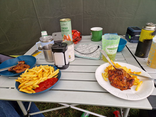 Abendbrot! Der Pommes-Papst hatte damit eine gute Idee. 