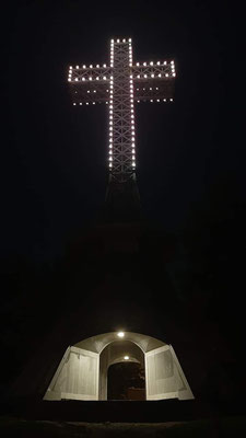Le rayonnement lumineux de la croix