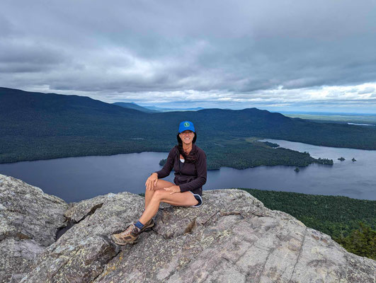 Isabelle sur un cap rocheux de Borestone