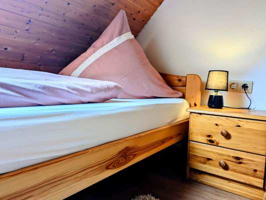 Oberes (Kinder-)/Schlafzimmer 