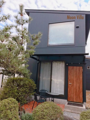 Moon Villa