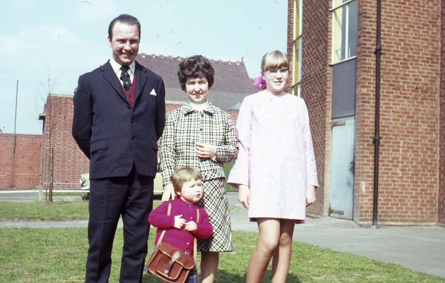 Ernest Alfred with Wife Sheila, Niece Sharron and small Daughter Tracey