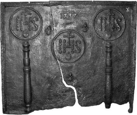 Inv.-Nr. 139   Jesusmonogramm, Kaminplatte 98 x 82 cm, Lothringen, dat. 1737 