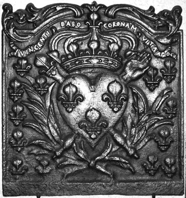  Inv.-Nr. 111   Wappen Frankreich (Ludwig XIV.),  Kaminplatte 50 x 53 cm, Lothringen, um 1700 