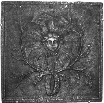 nv.-Nr. 263   Allegorie Sonnenkönig Ludwig XIV.  Kaminplatte 48 x 47 cm, Lothringen, um 1700