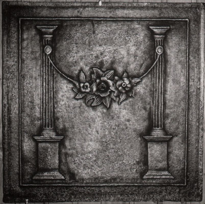  Inv.-Nr. 281   Zwei kannelierte Säulen  Kaminplatte, xx x xx cm, Lothringen, um 1800 