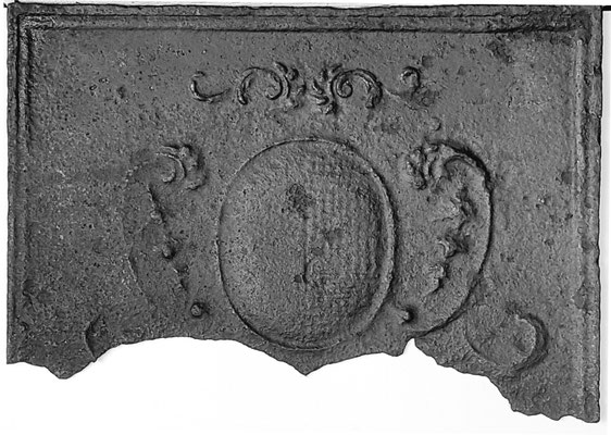 Inv.-Nr. 365   Stadtwappen Metz  Kaminplatte, Fragment xx x xx cm, Lothringen 1. H. 18. Jh.