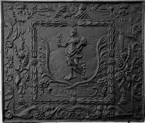 Inv.-Nr. 323   Pomona/Pax, Kaminplatte 85 x 72 cm, Quint, nach 1683