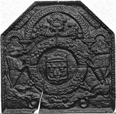  Inv.-Nr. 29   Wappen Frankreich (Heinrich IV.),  Kaminplatte 76 x 73 cm, Lothringen, dat. 1610 