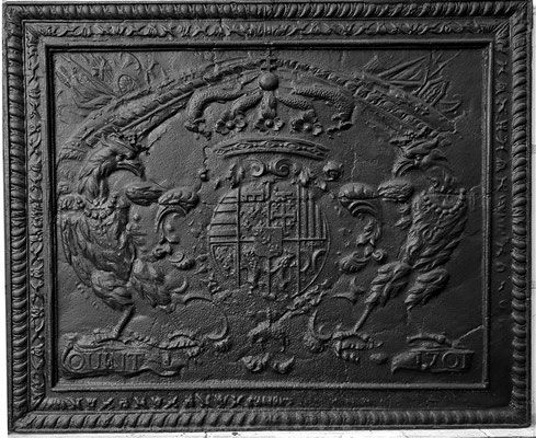  Inv.-Nr. 72   Wappen Herzogtum Lothringen (Leopold I.),  Kaminplatte 95 x 78 cm, Quinte, dat. 1701 