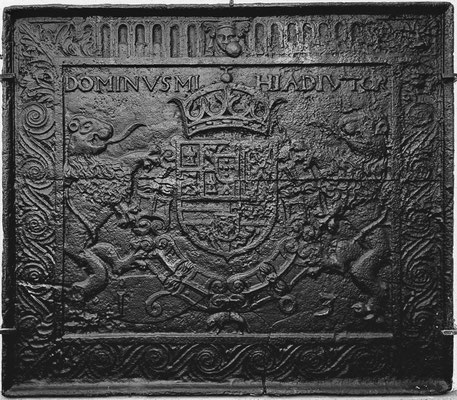 Inv.-Nr. 9   Wappen Spanien Philipp III., Kaminplatte 97 x 83 cm, Villerupt, dat. 1603