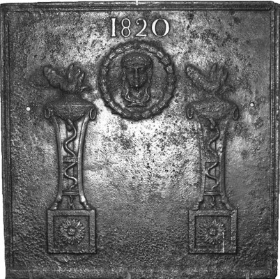  Inv.-Nr. 381   Kandelebersäulen  Kaminplatte, 66 x 66 cm, Lothringen, dat. 182