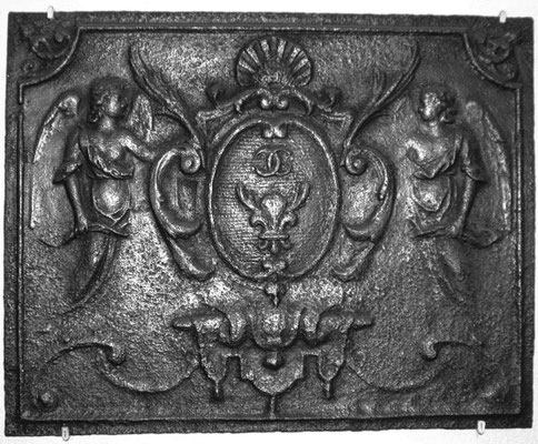  Inv.-Nr. 257   Hochzeitsplatte Karl III. v- Lothringen und Claudia von Valois,  Kaminplatte 64 x 51 cm, Lothringen, um 1560