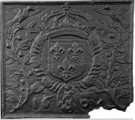  Inv.-Nr. 27   Wappen Frankreich,  Kaminplatte (Heinrich IV.), 81 x 74 cm, Lothringen, dat. 1605 