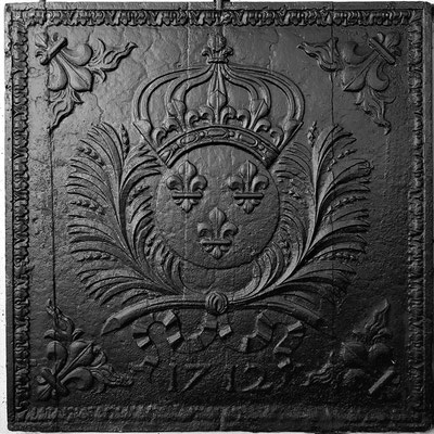  Inv.-Nr. 109   Wappen Frankreich (Ludwig XIV.),  Kaminplatte 80 x 80 cm, Lothringen, dat. 1712 