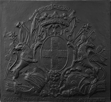  Inv.-Nr. 50   Wappen Charles Louis Henri de Lenoncourt,  Kaminplatte 80 x 77 cm, Dillingen, 1. H. 18. Jh. 