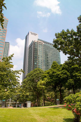 Traders Hotel - direkte Lage und Zugang zum Einkaufszentrum Suria KLCC und den Petronas Twin Towers.