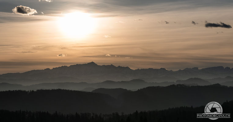 Sonnenaufgang auf dem Schauenberg - Zürich Winter 2021