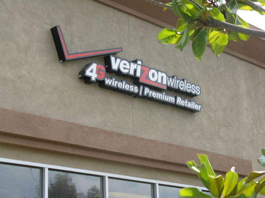 4G Verizon Wireless Channel Letter Sign by Landmark Signs Inc. 