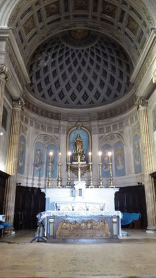 Altar Notre Dame du Port © Ben Simonsen