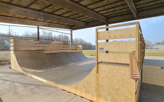 Miniramp Skateboard Rampe Großmodell 