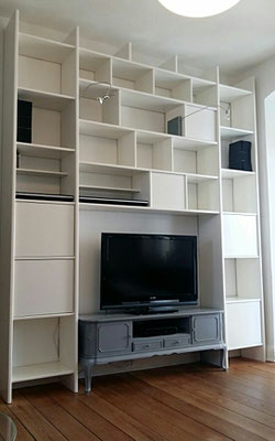 Bücherregal aus MDF weiss seidenmatt lackiert 