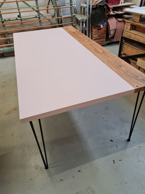 Schreibtisch 2x1m Linoleum und Altholz 