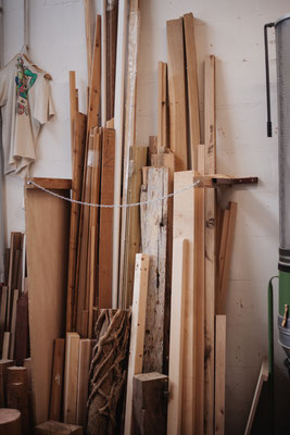 Holzleisten Lager mit verschiedensten Längen und Hölzern